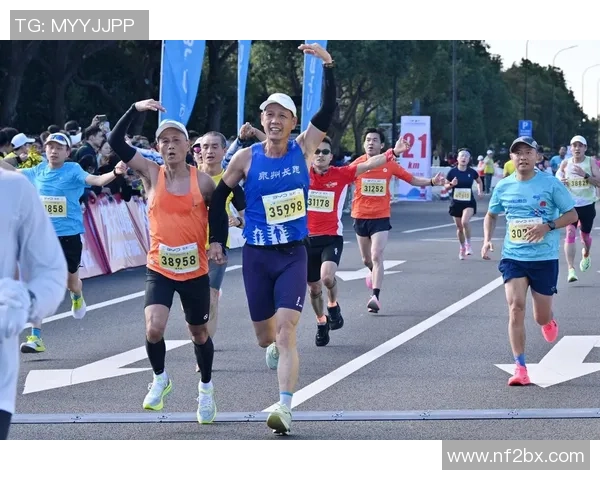 西安极限运动队勇闯城市马拉松展现逆袭精神与团队力量